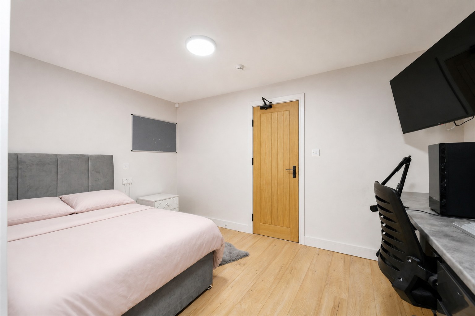 Heeley Road, Birmingham, B29