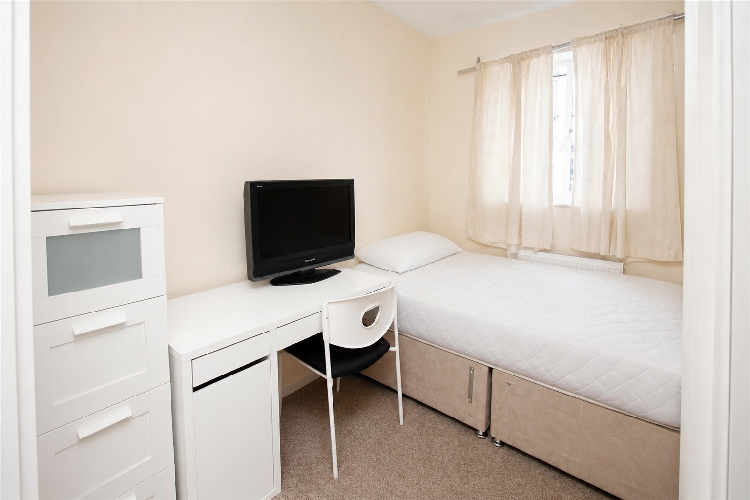 Heeley Road, Birmingham, B29