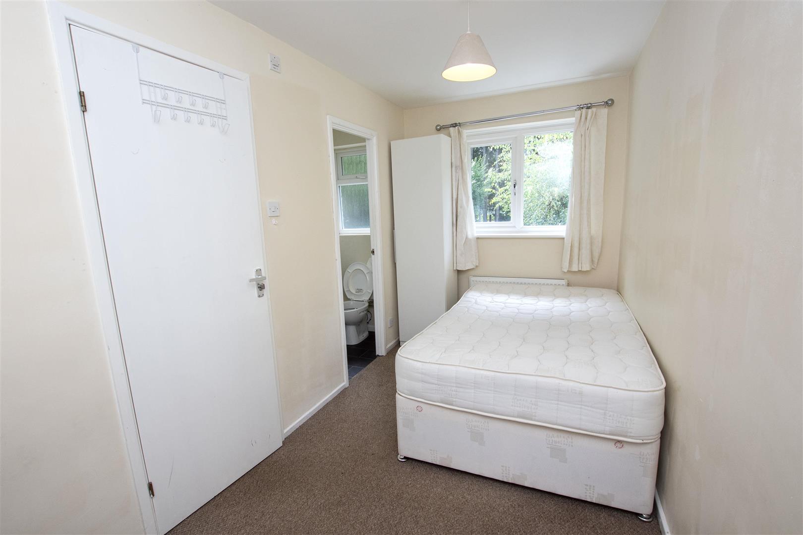 Heeley Road, Birmingham, B29