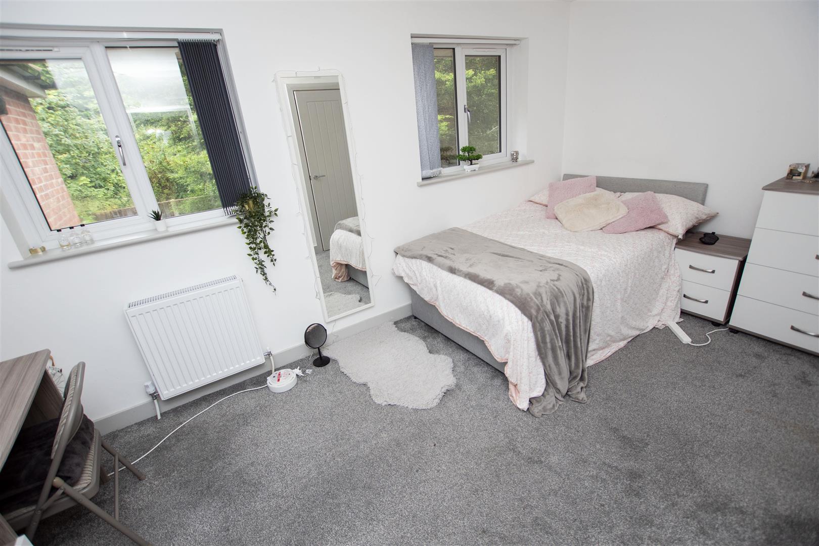 Heeley Road, Birmingham, B29
