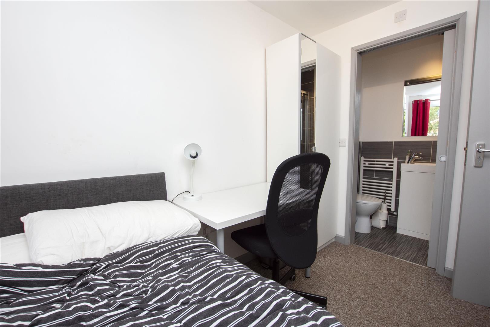 Heeley Road, Birmingham, B29