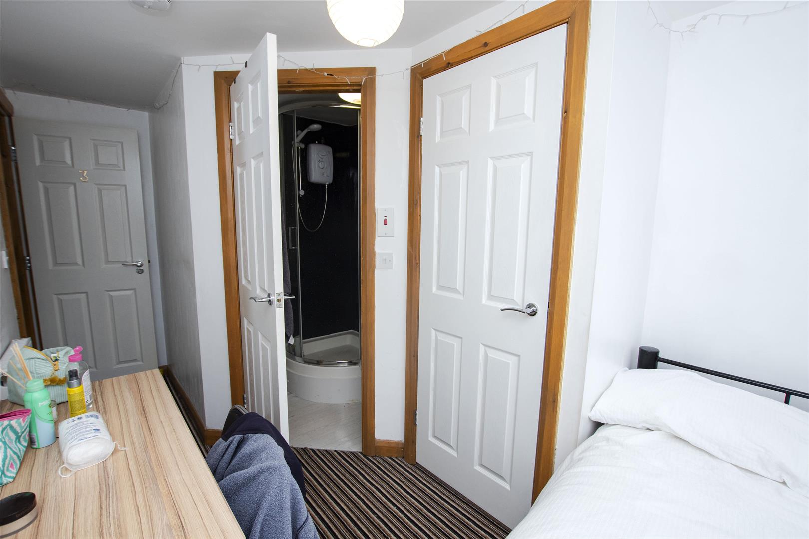 Heeley Road, Birmingham, B29