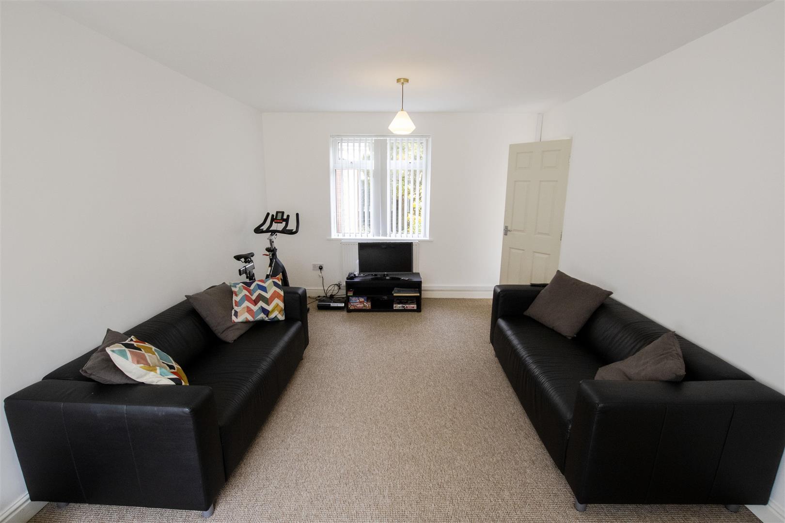 Leahurst Crescent, Birmingham, B17