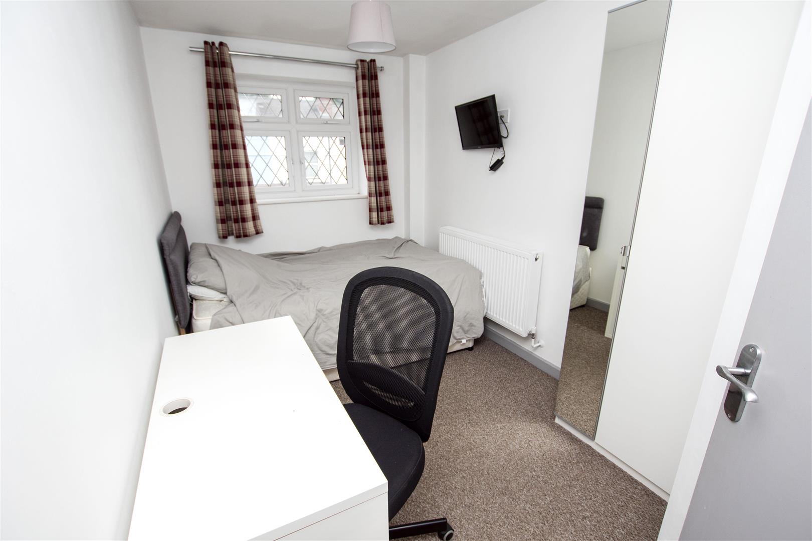 Heeley Road, Birmingham, B29