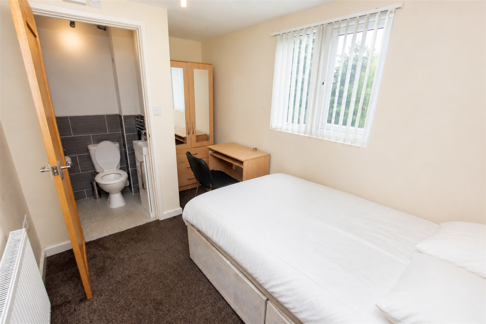 Heeley Road, Birmingham, B29