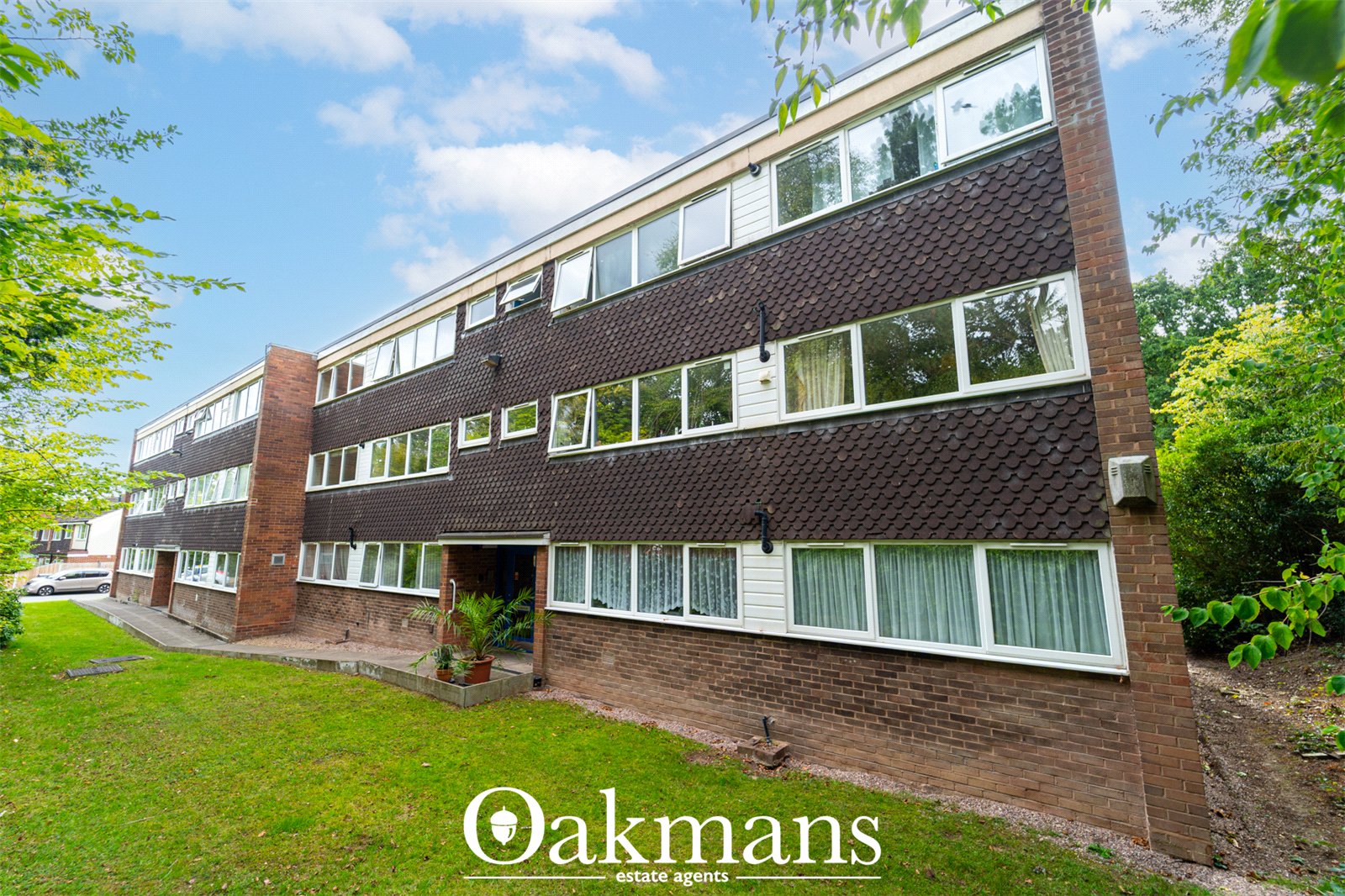 Cedarhurst, Birmingham, B32