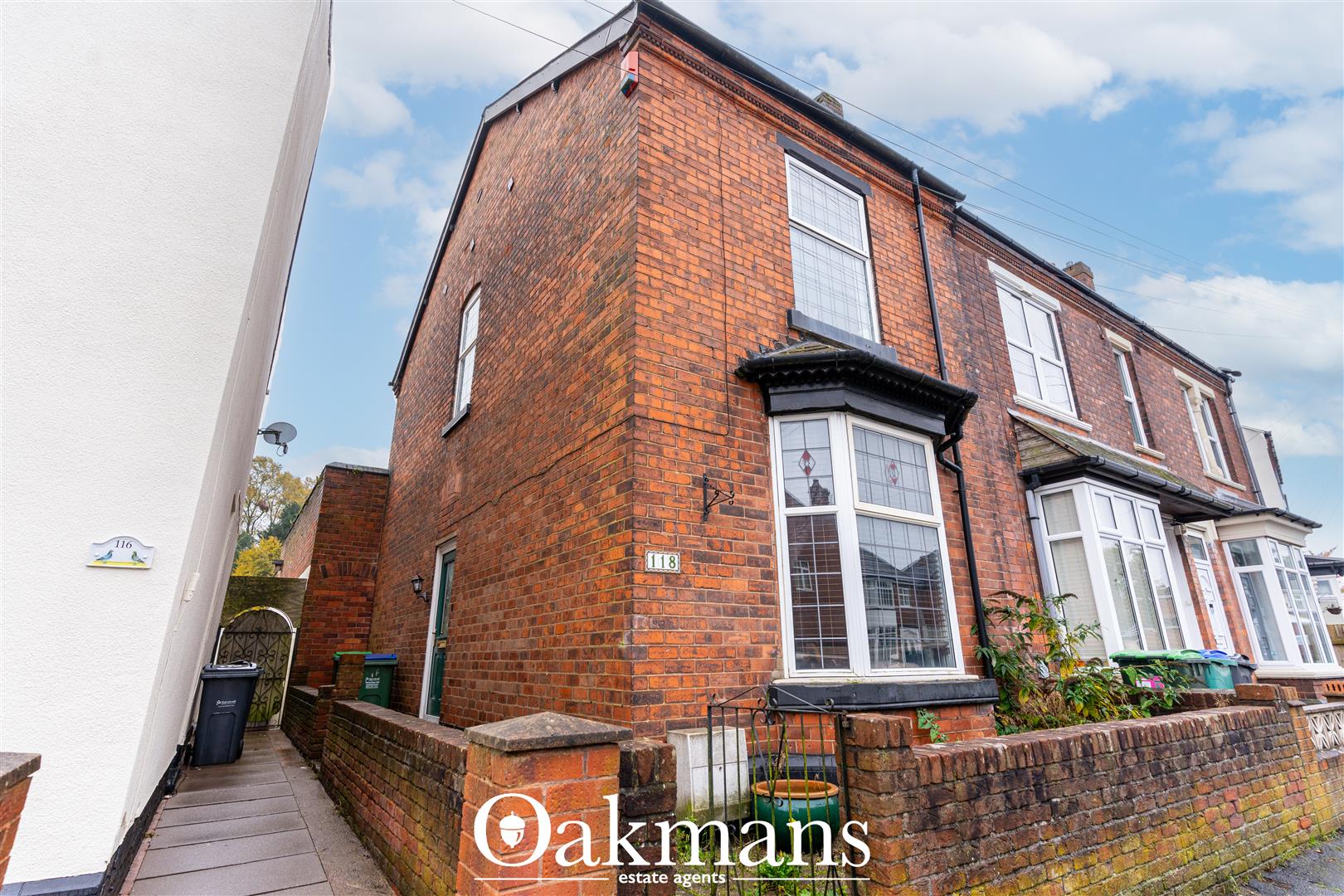 Farm Road, Oldbury, B68