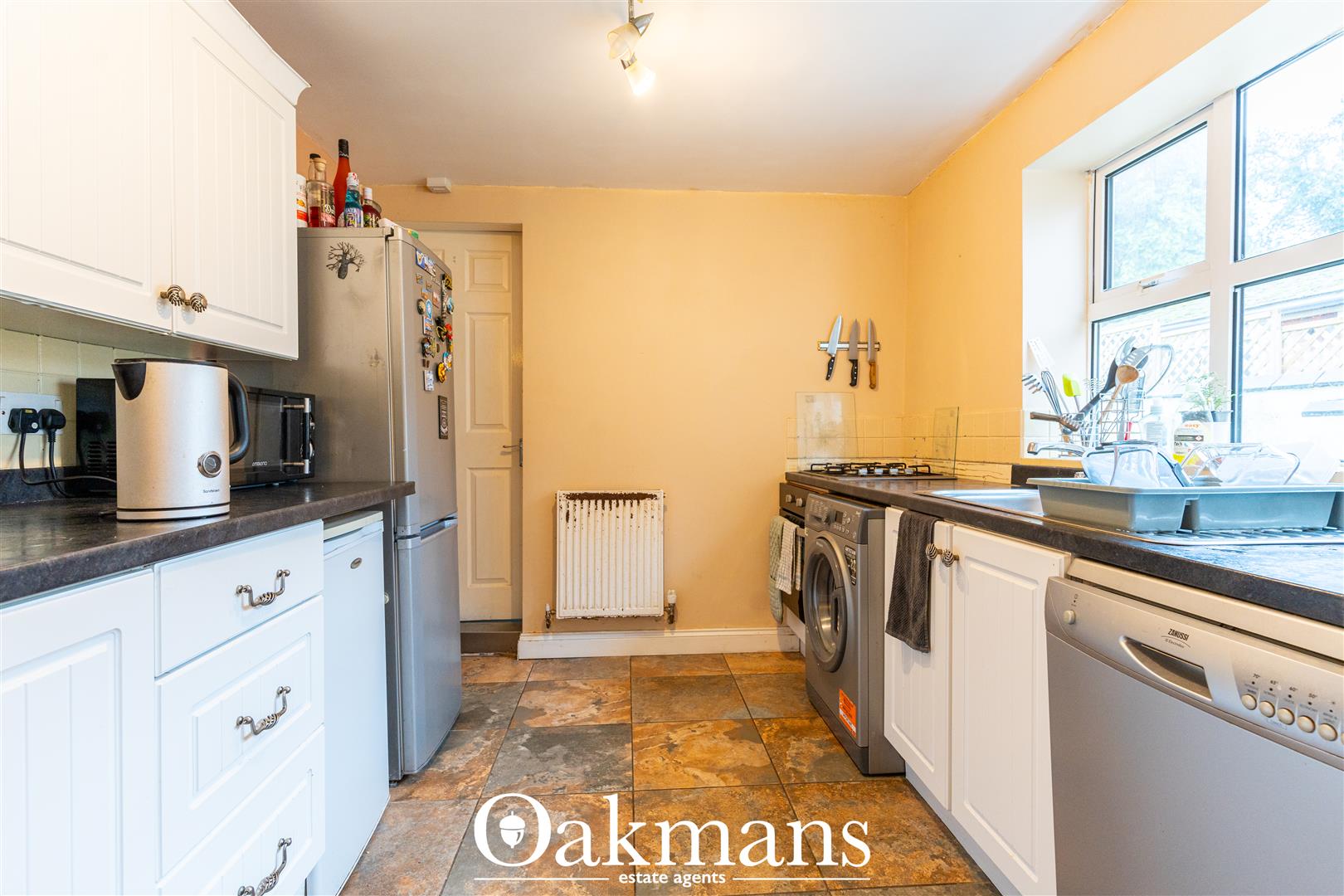Farm Road, Oldbury, B68