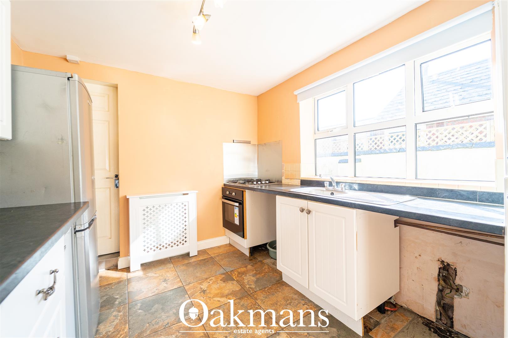 Farm Road, Oldbury, B68