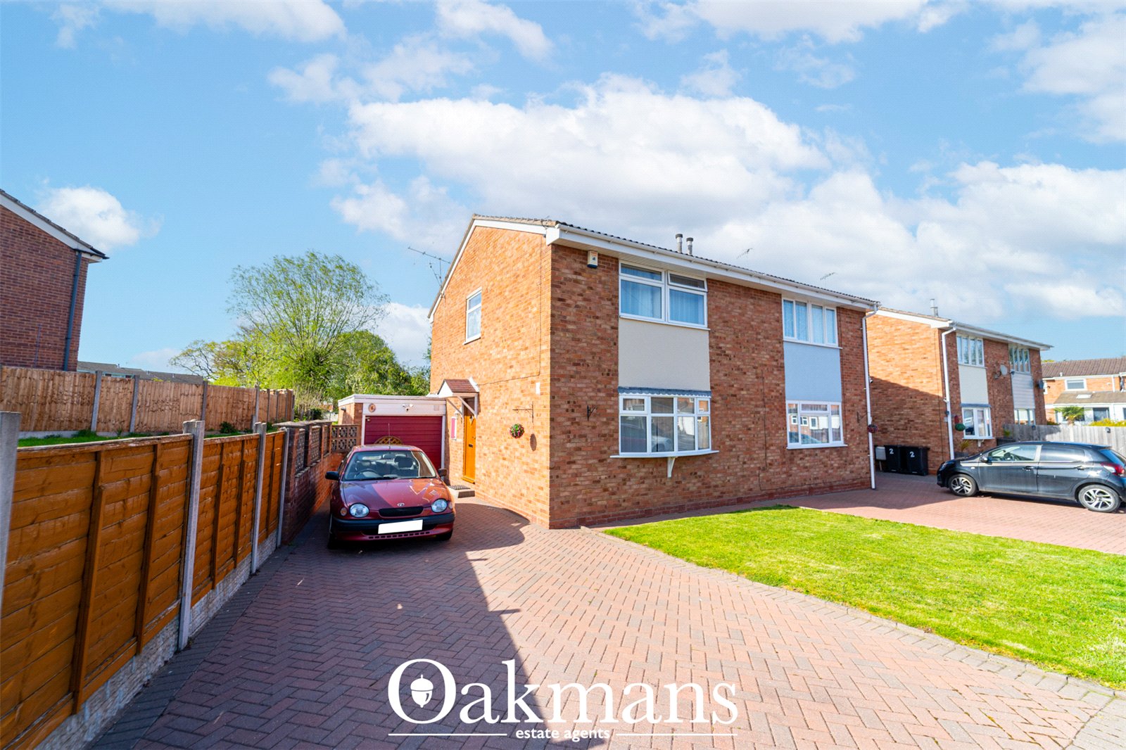 Larchmere Drive, Bromsgrove, B61
