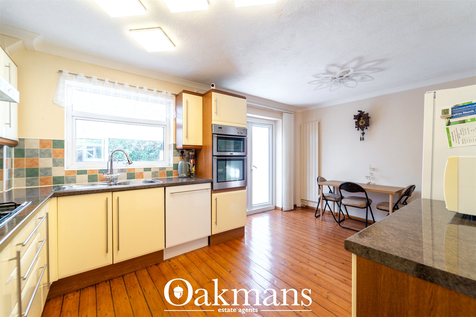 Larchmere Drive, Bromsgrove, B61