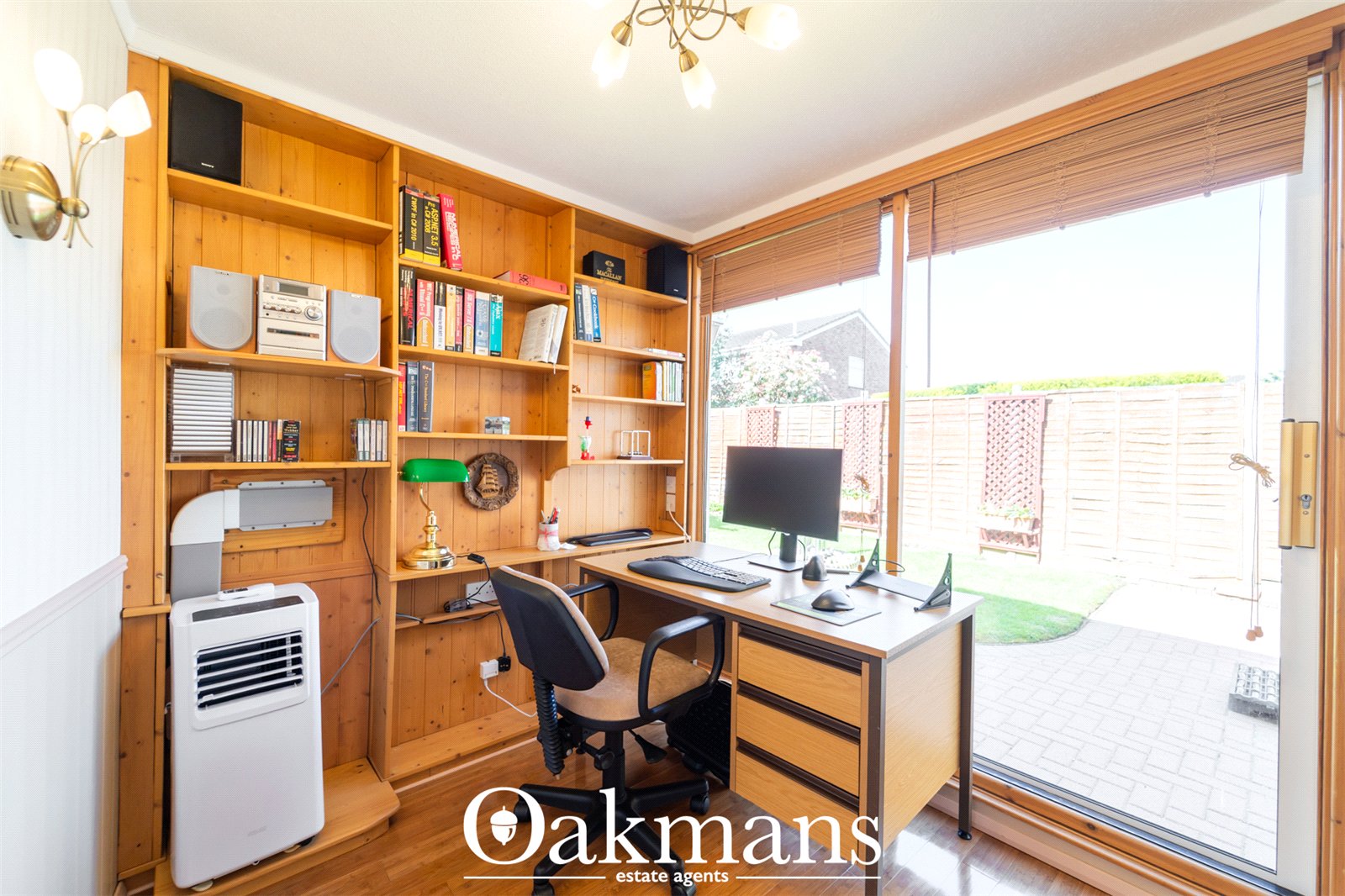 Larchmere Drive, Bromsgrove, B61