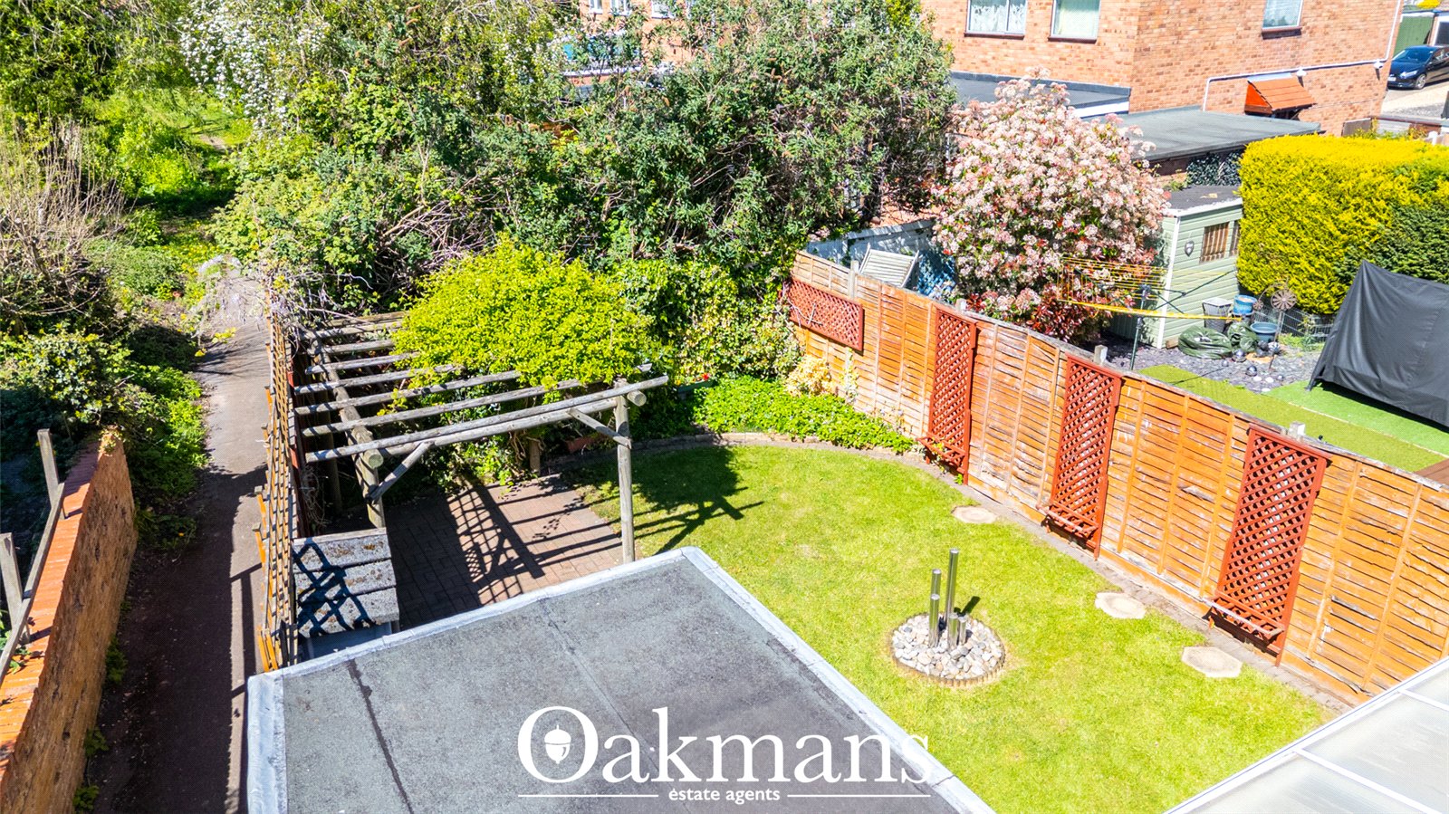 Larchmere Drive, Bromsgrove, B61