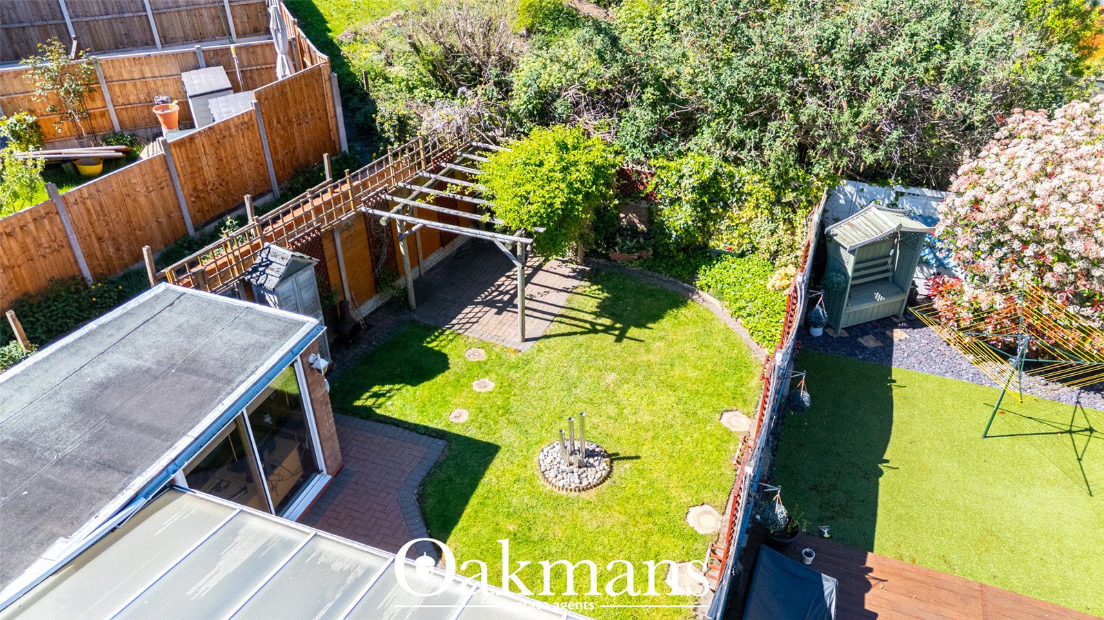 Larchmere Drive, Bromsgrove, B61