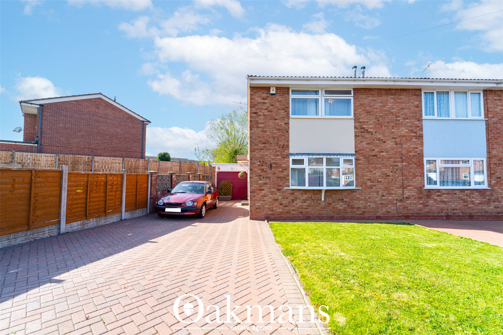Larchmere Drive, Bromsgrove, B61