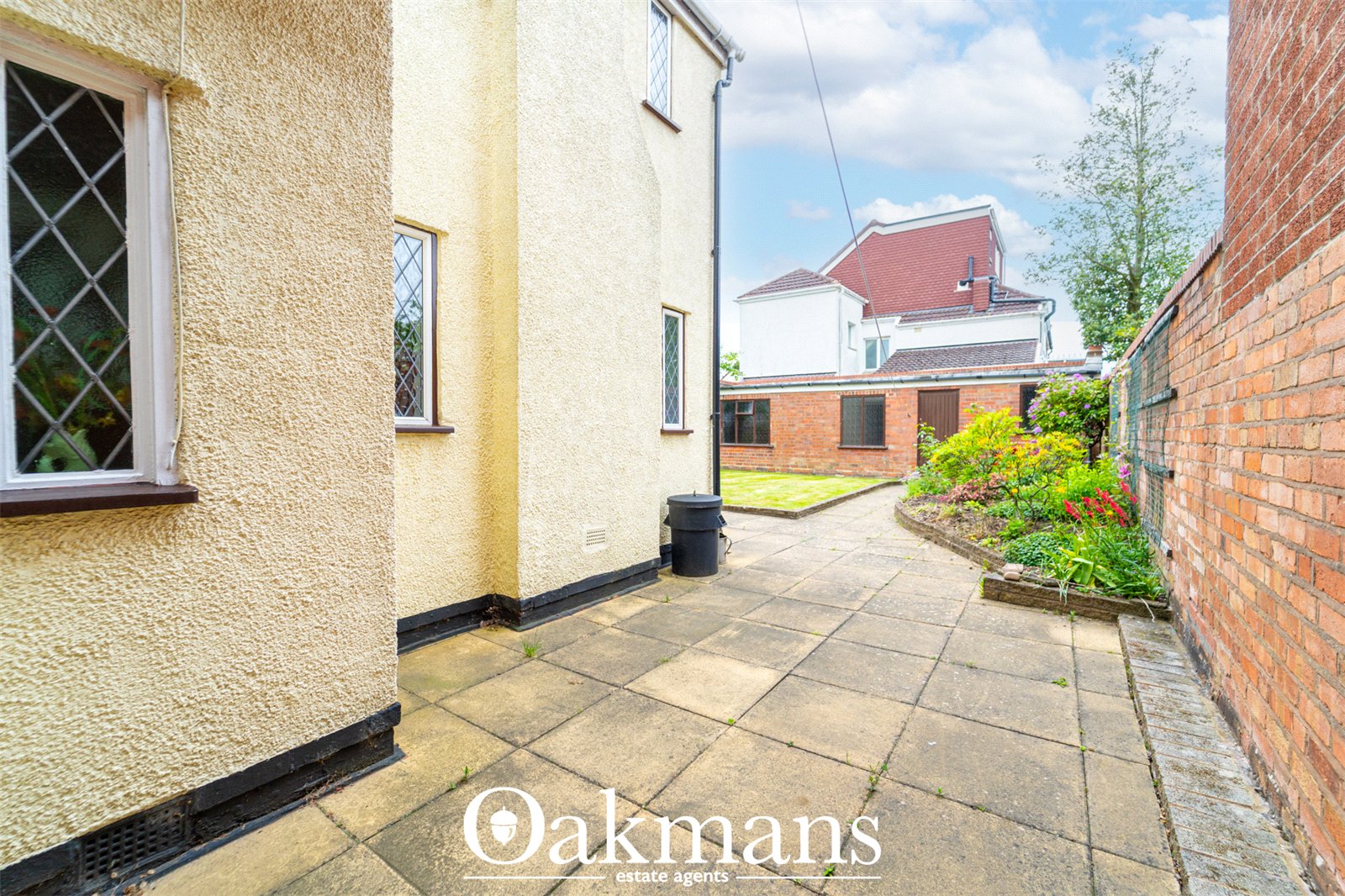 Warley Croft, Oldbury, B68