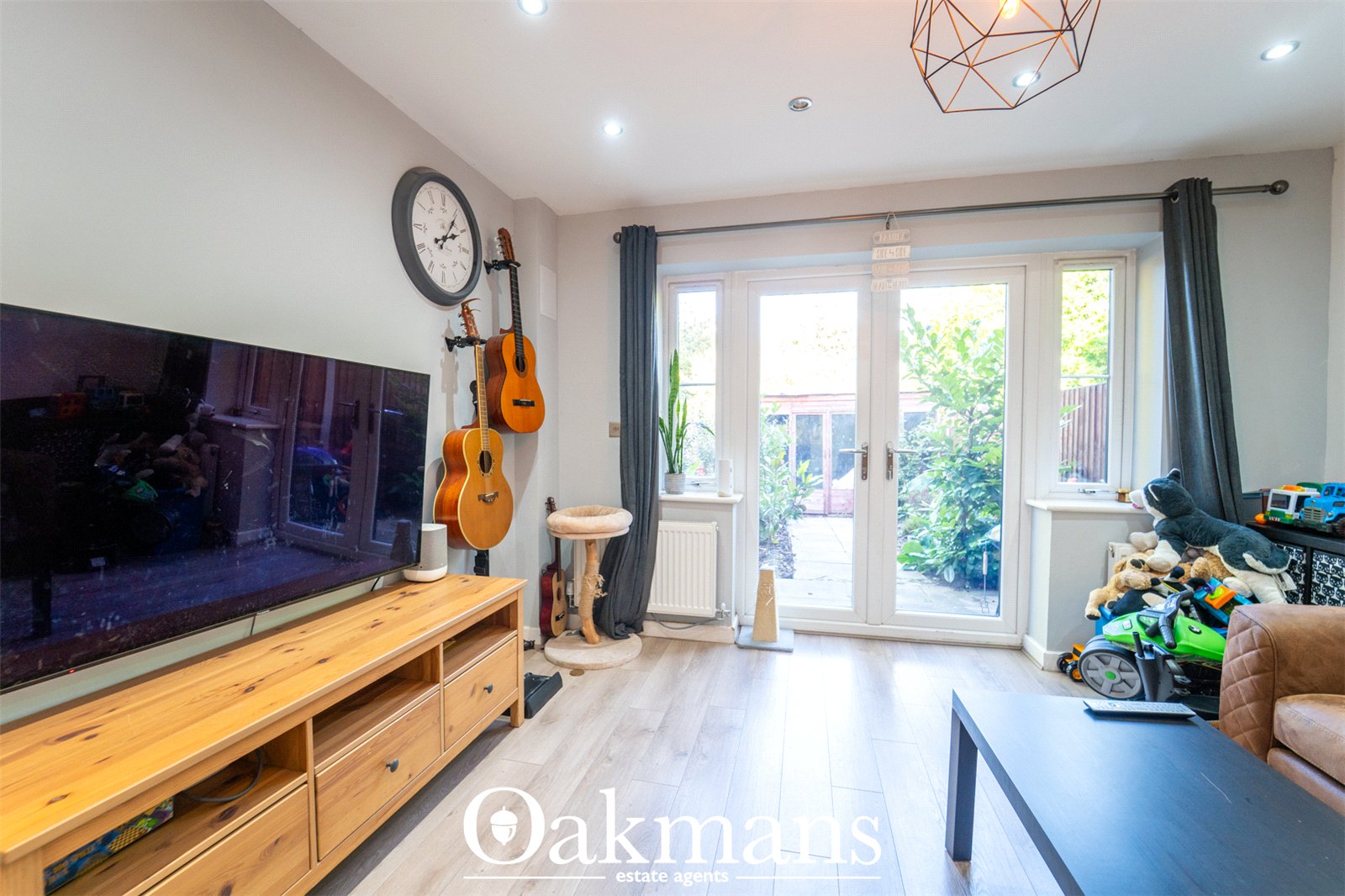 King Edward Close, Oldbury, B68
