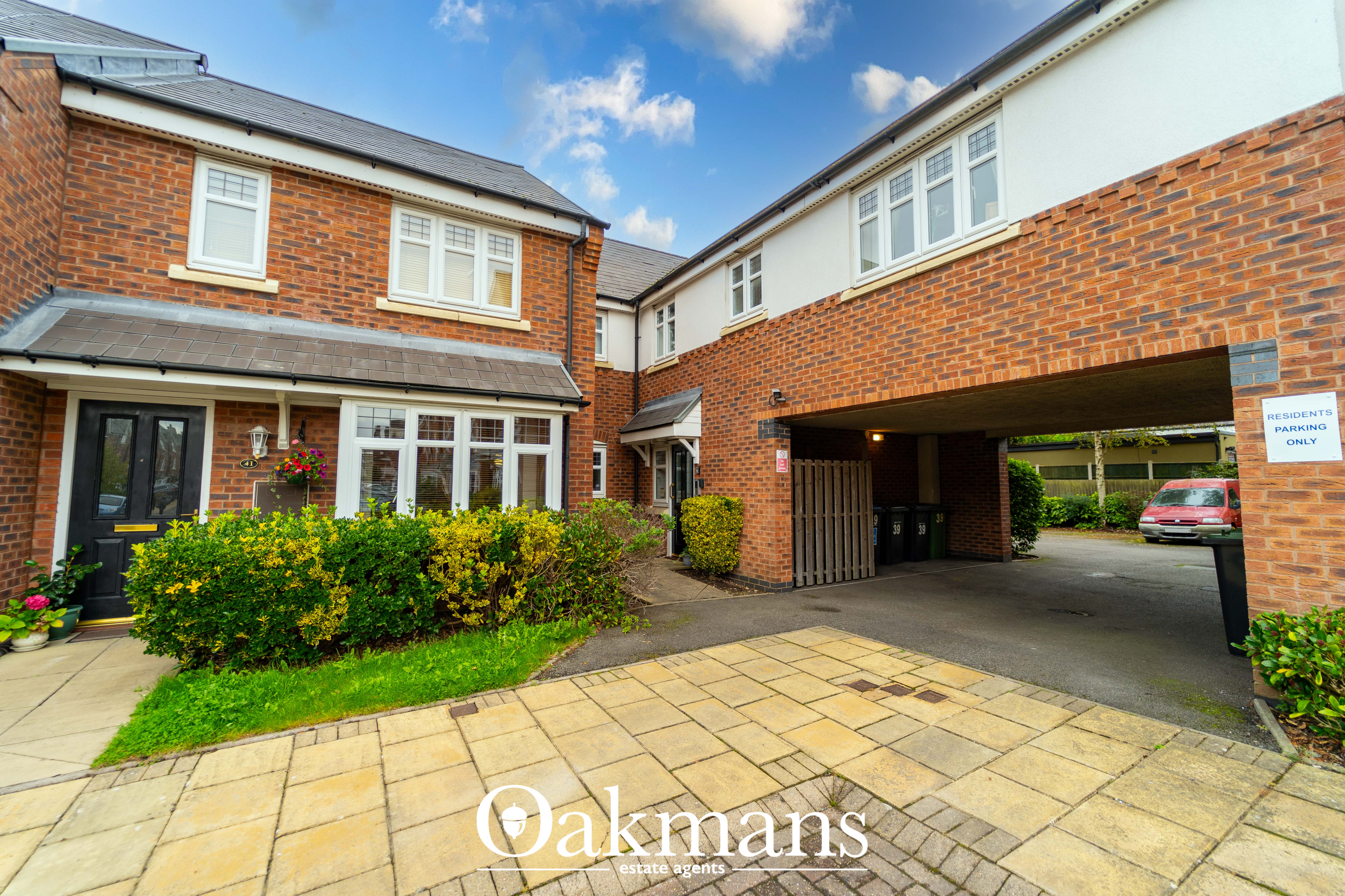 Cardinal Close, Birmingham, B17