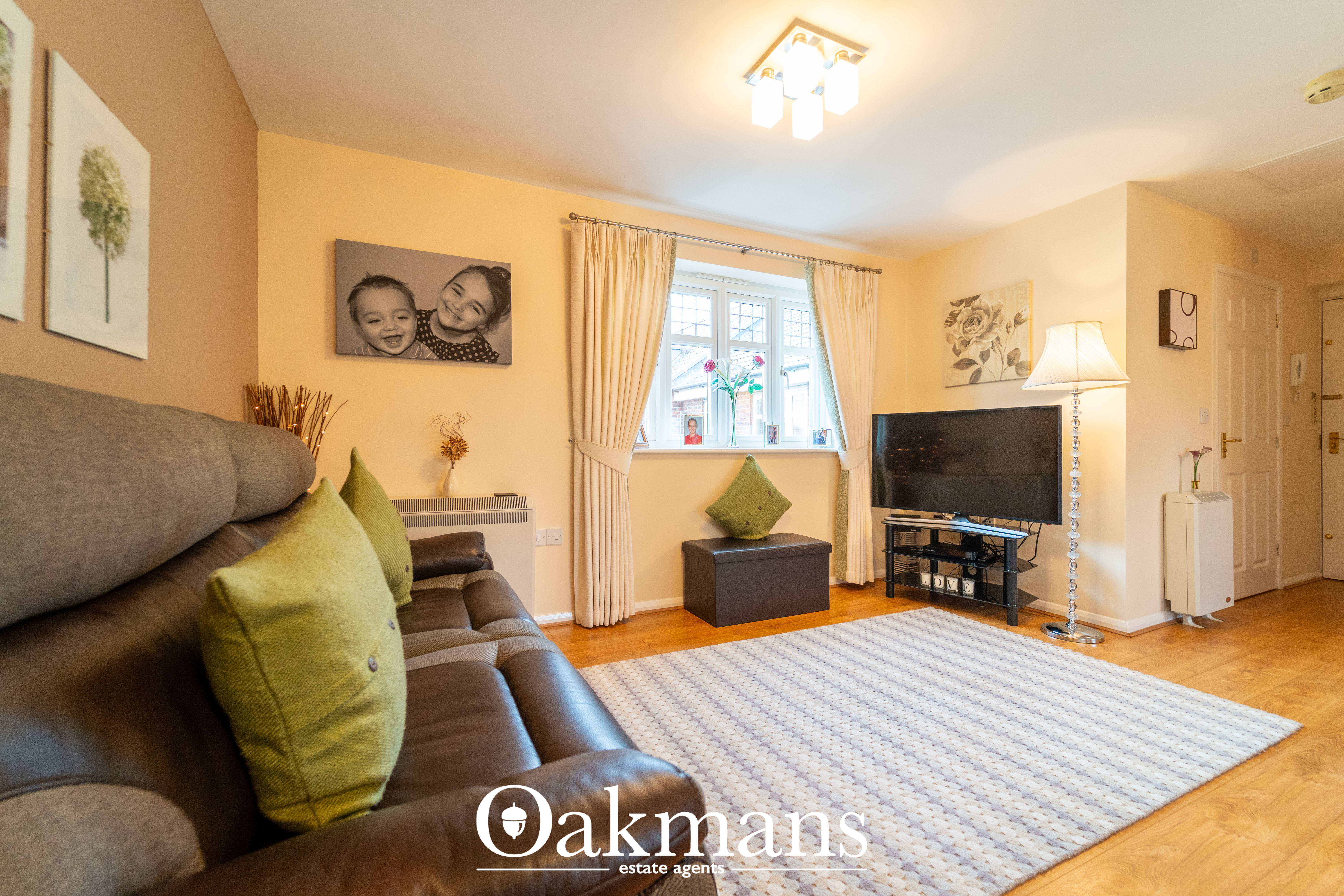 Cardinal Close, Birmingham, B17