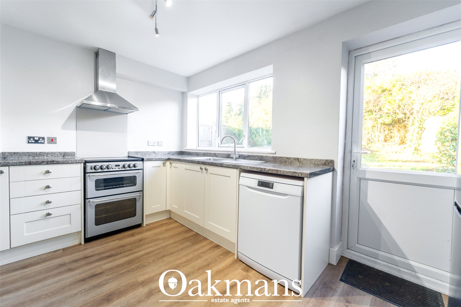Chestnut Road, Oldbury, B68