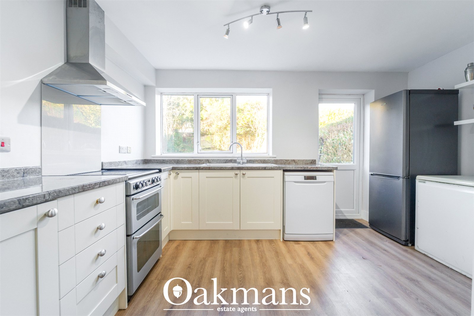 Chestnut Road, Oldbury, B68
