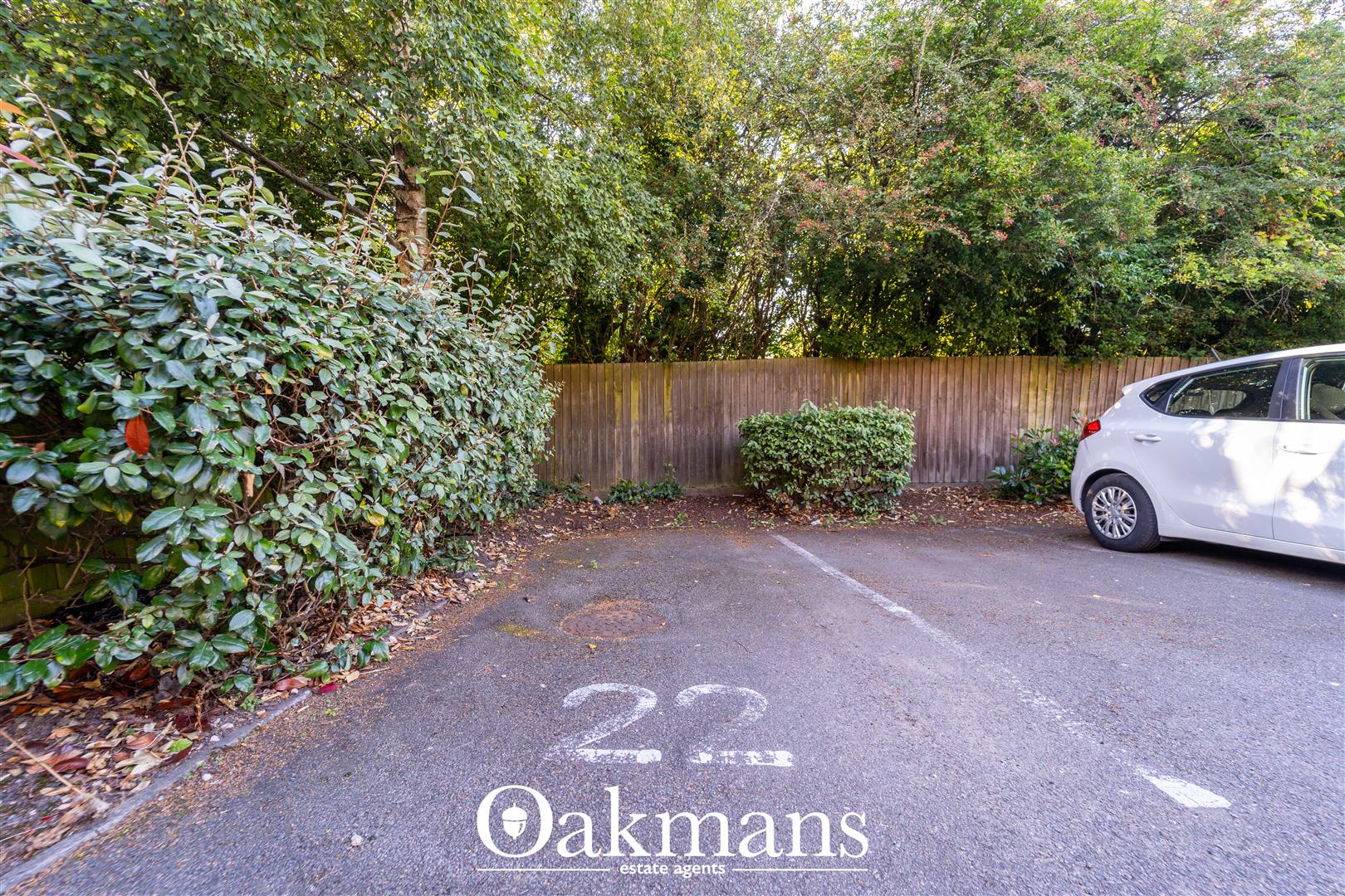 Cardinal Close, Birmingham, B17