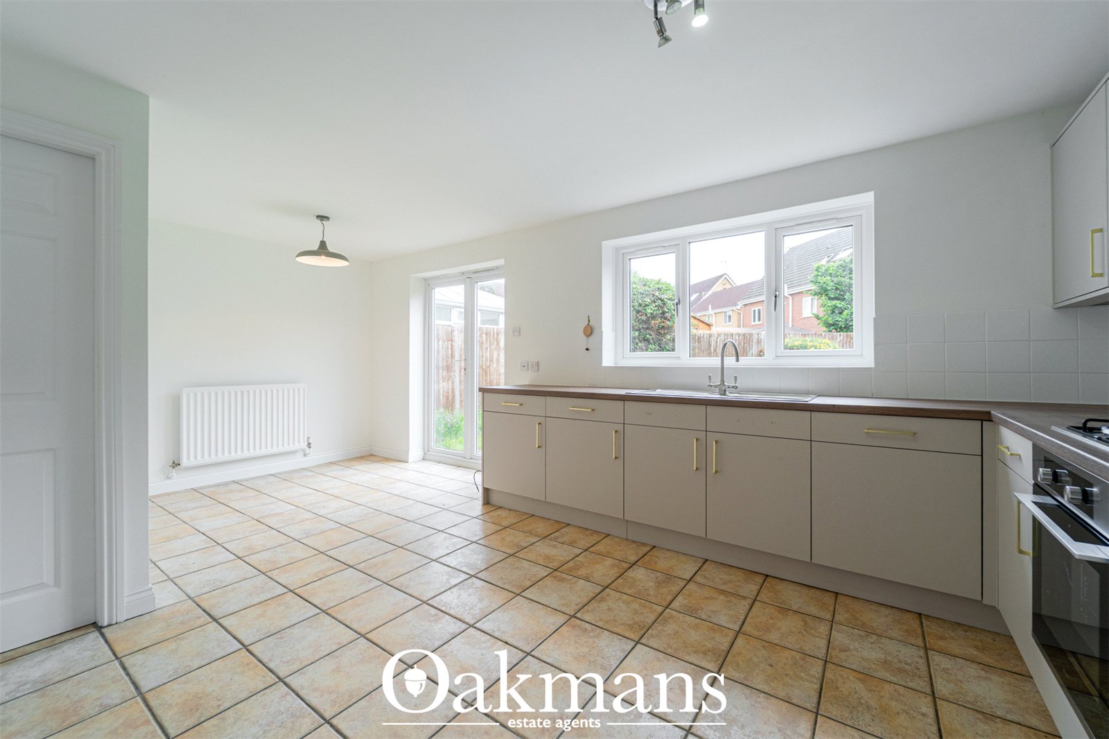 Sandown Drive, Bromsgrove, B61