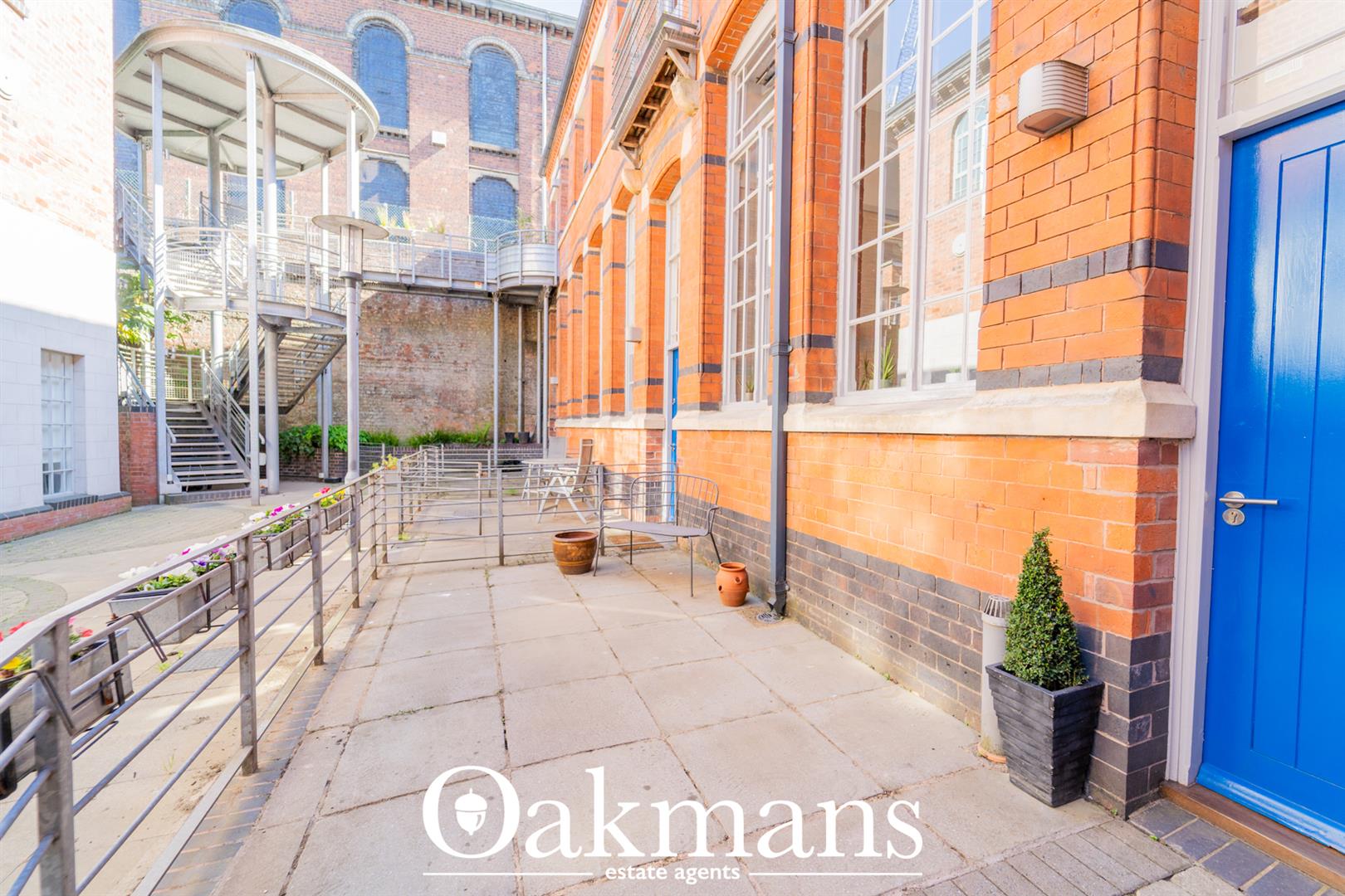 Scholars Gate, Birmingham, B1