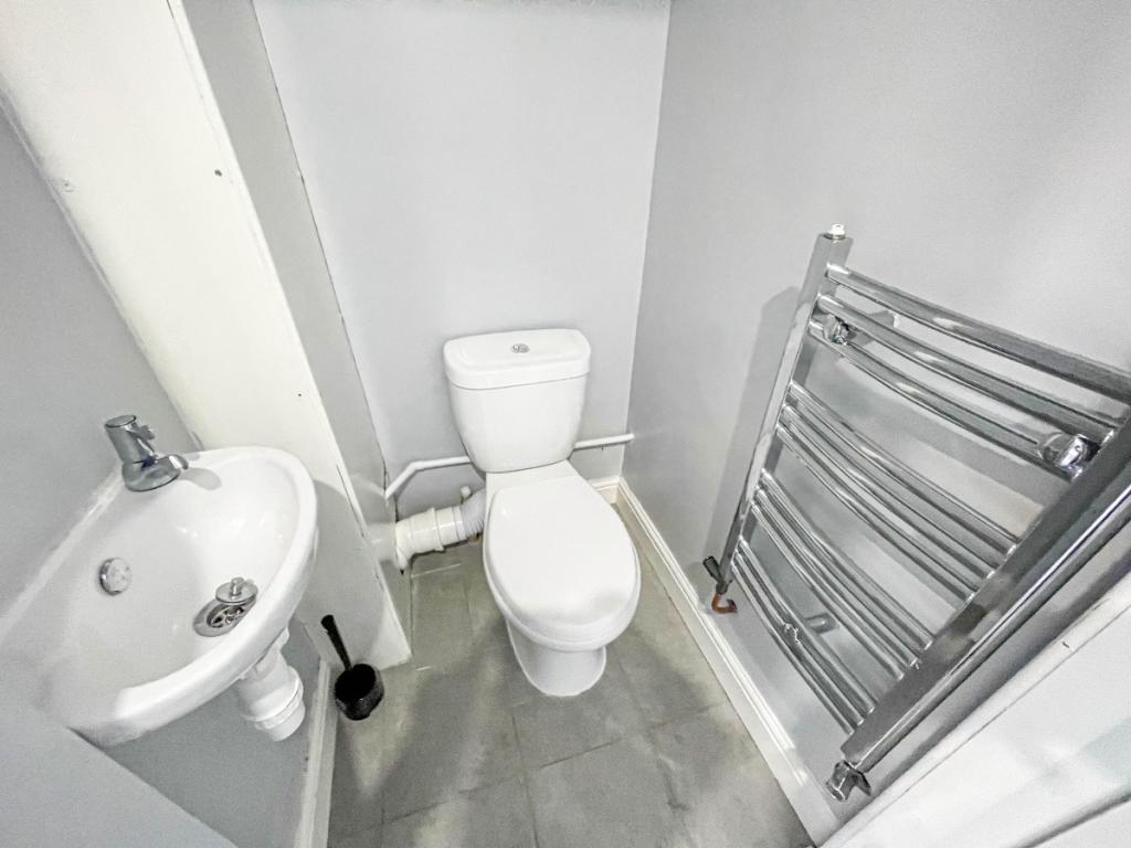 Highfield Crescent, Rowley Regis, B65