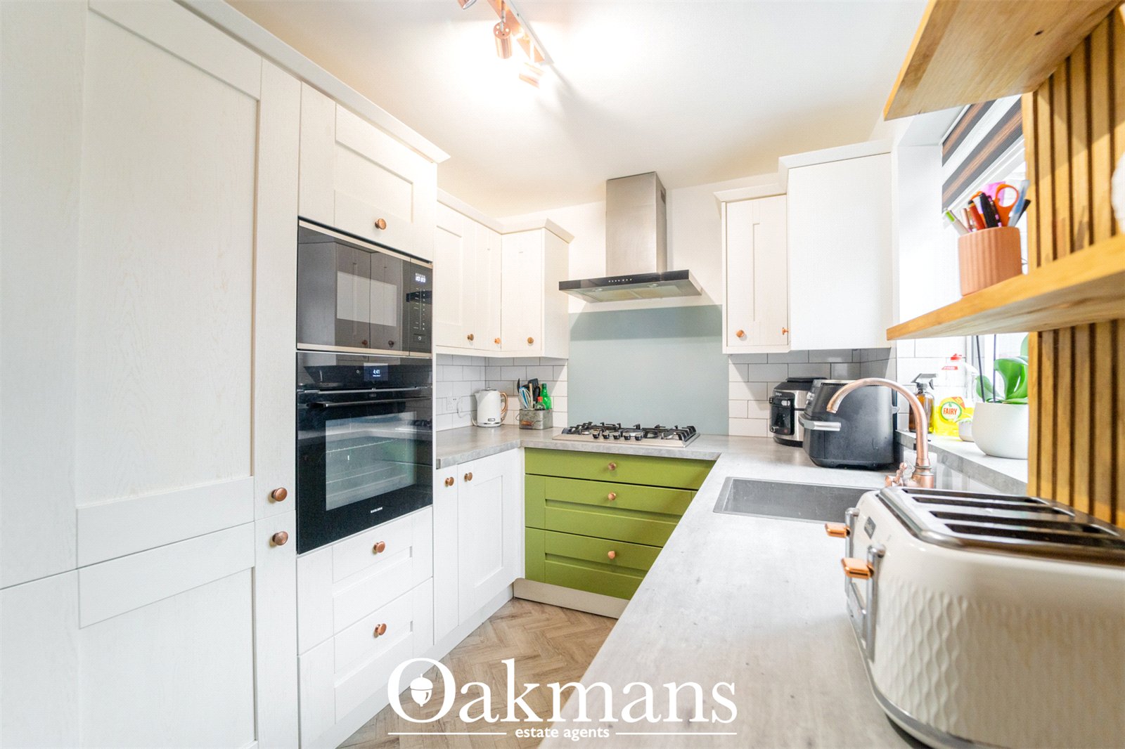 Pool Farm Road, Birmingham, B27