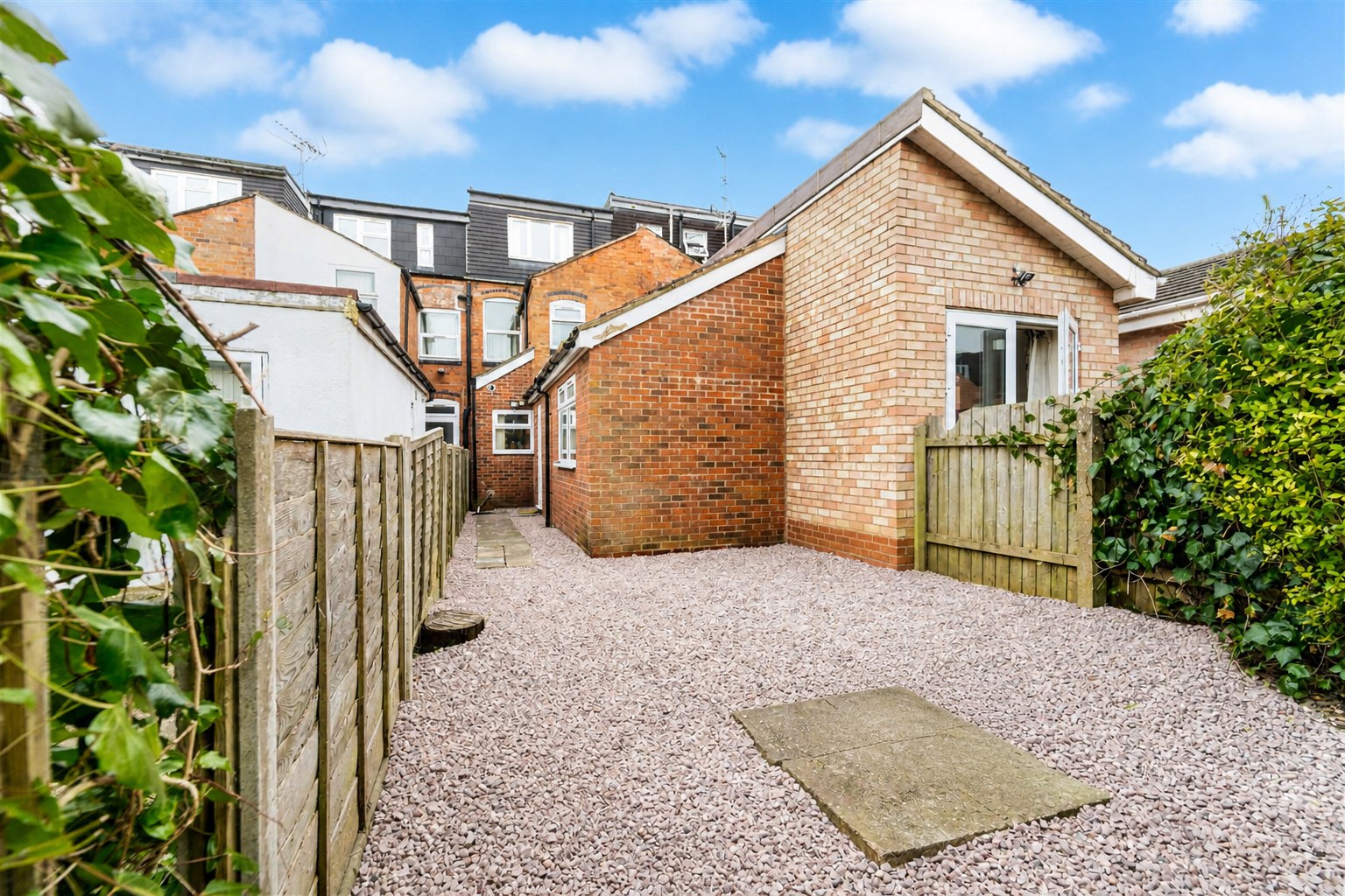 Luton Road, Birmingham, B29