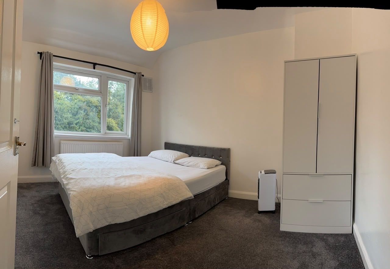 Groveley Lane, Birmingham, B31