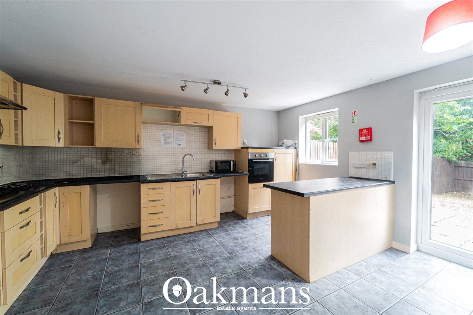 Warmstry Road, Bromsgrove, B60