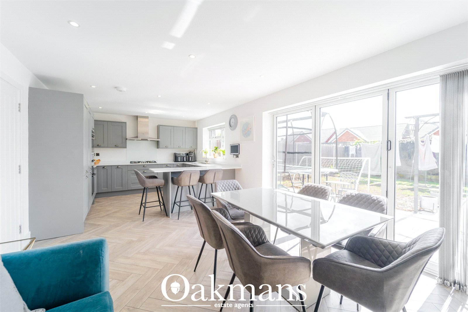 Castle Road West, Oldbury, B68