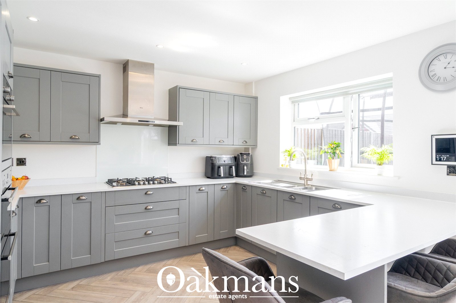 Castle Road West, Oldbury, B68