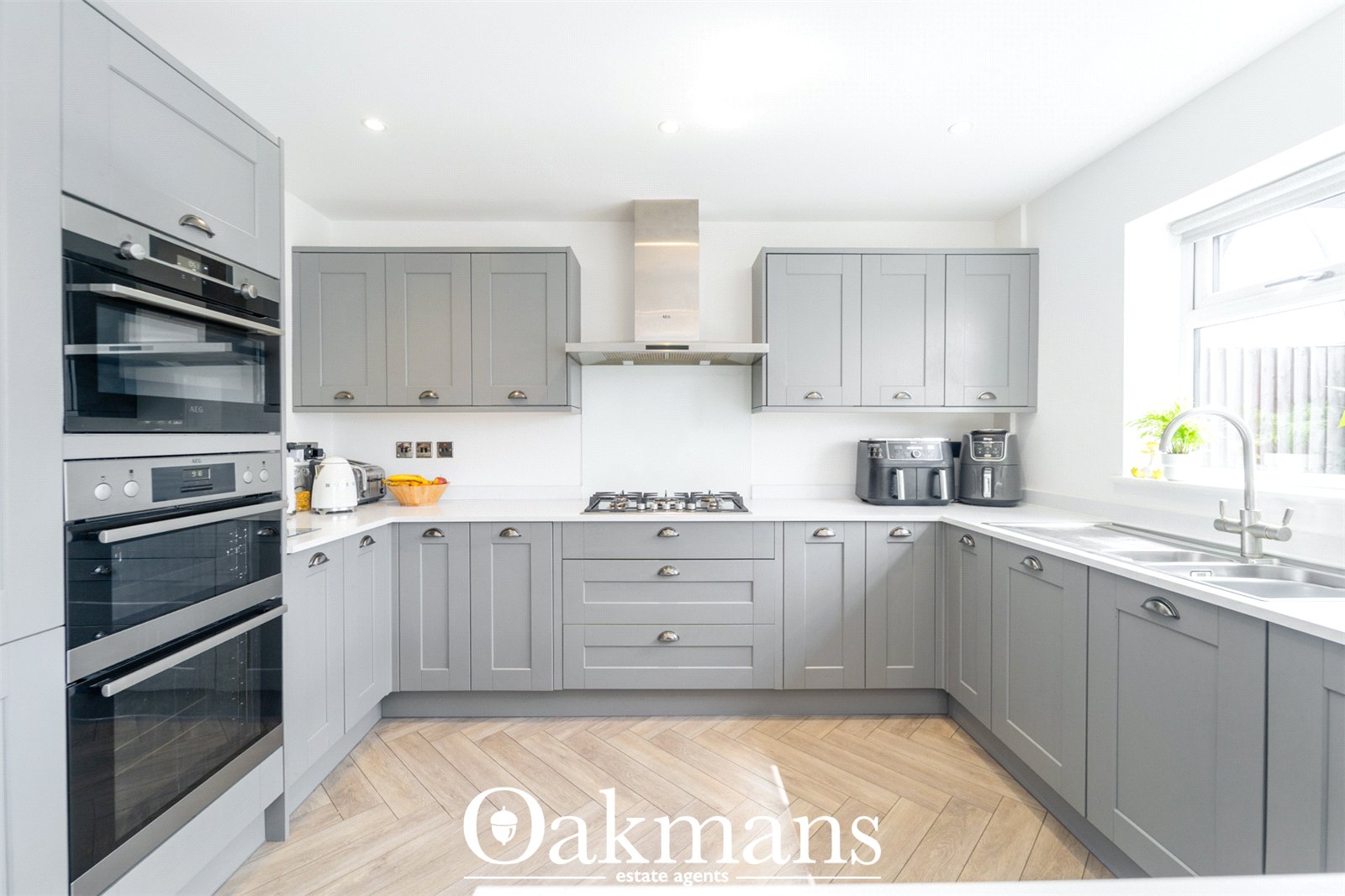 Castle Road West, Oldbury, B68