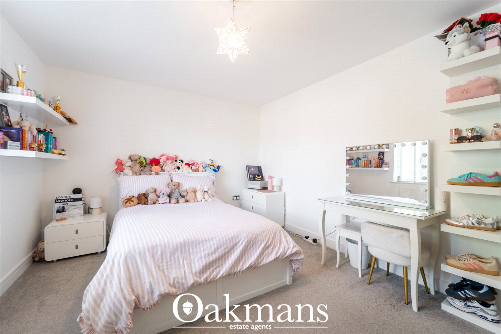 Castle Road West, Oldbury, B68