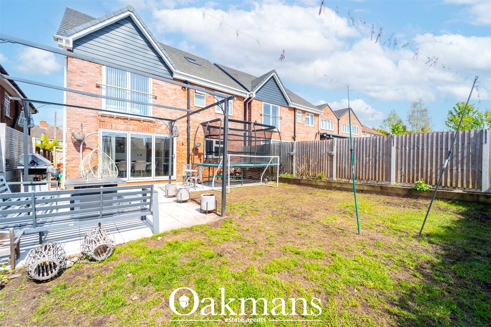 Castle Road West, Oldbury, B68