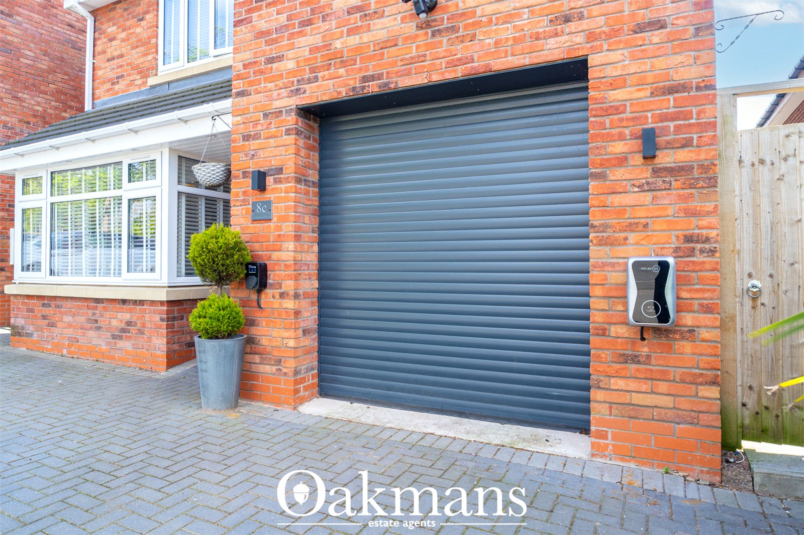 Castle Road West, Oldbury, B68