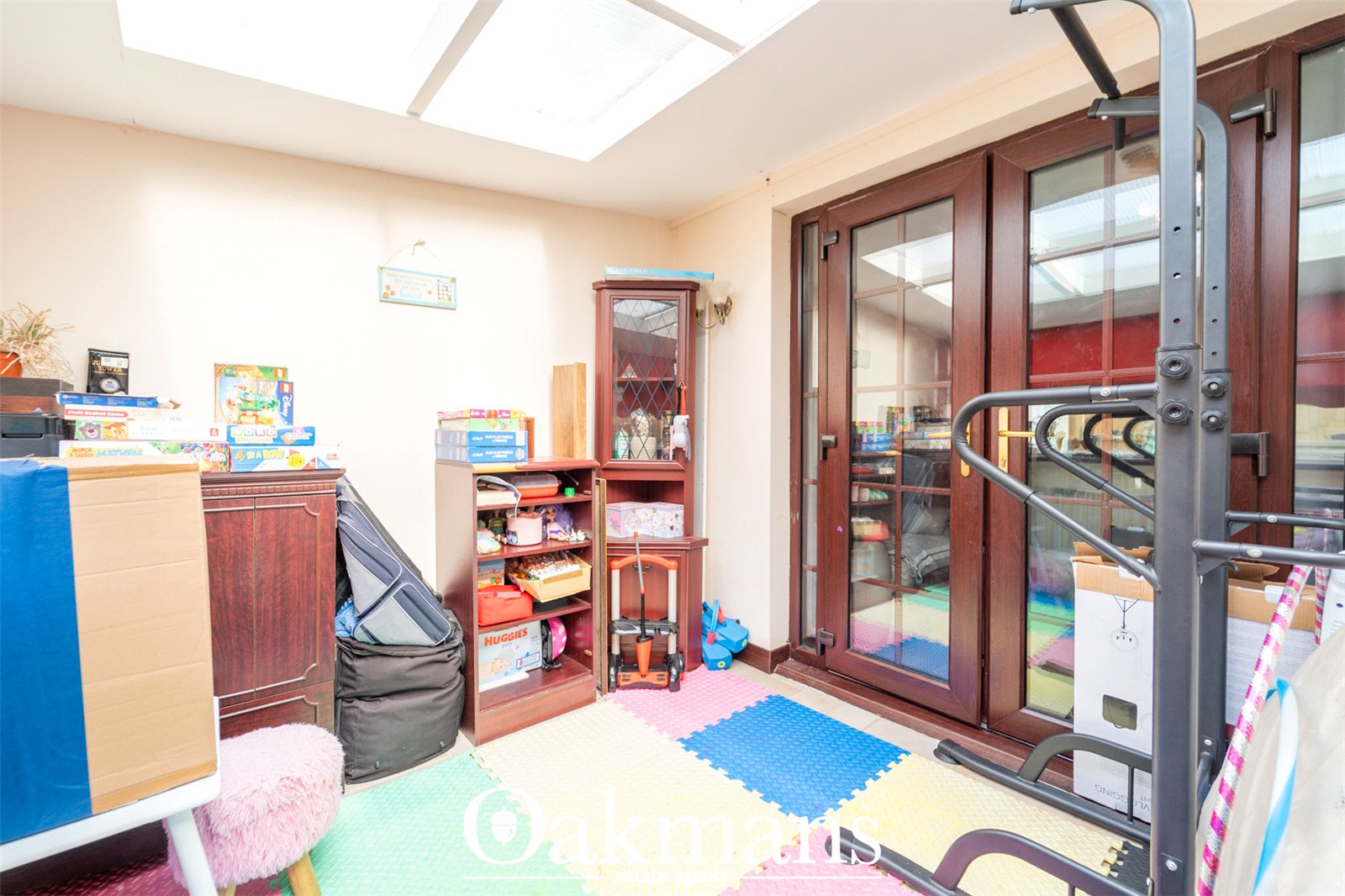 Treville Close, Redditch, B98