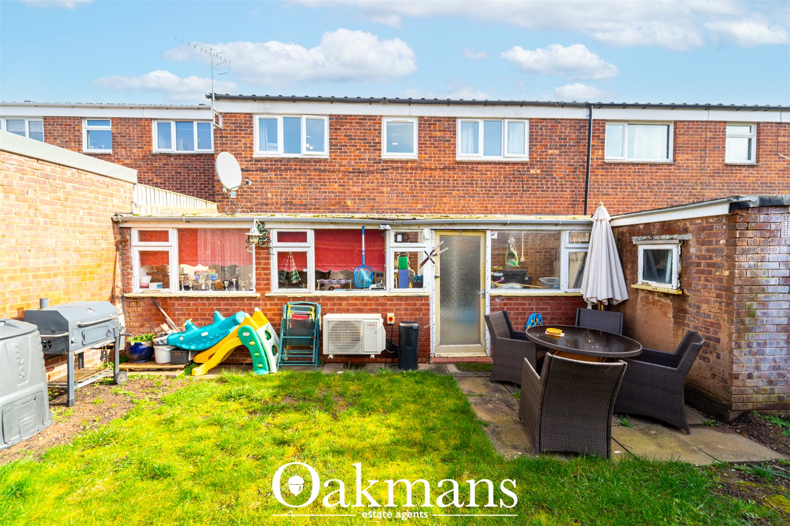 Treville Close, Redditch, B98