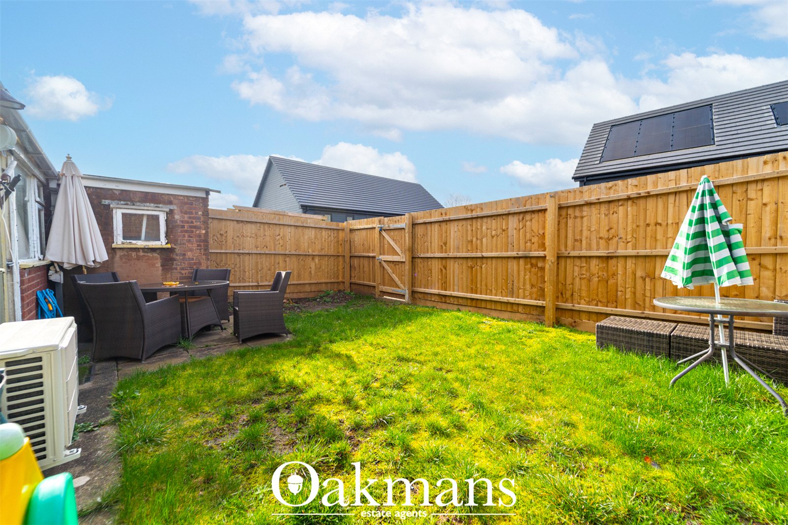Treville Close, Redditch, B98