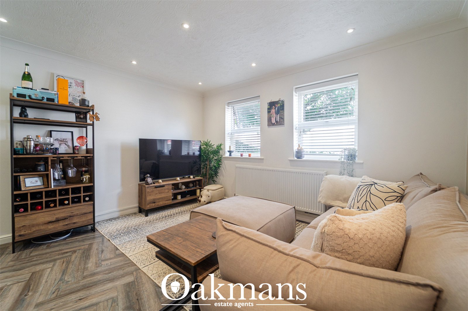 Rumbush Lane, Solihull, B90