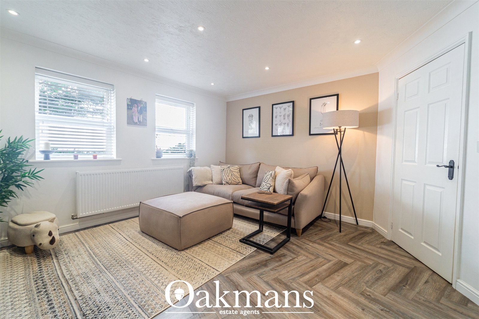 Rumbush Lane, Solihull, B90