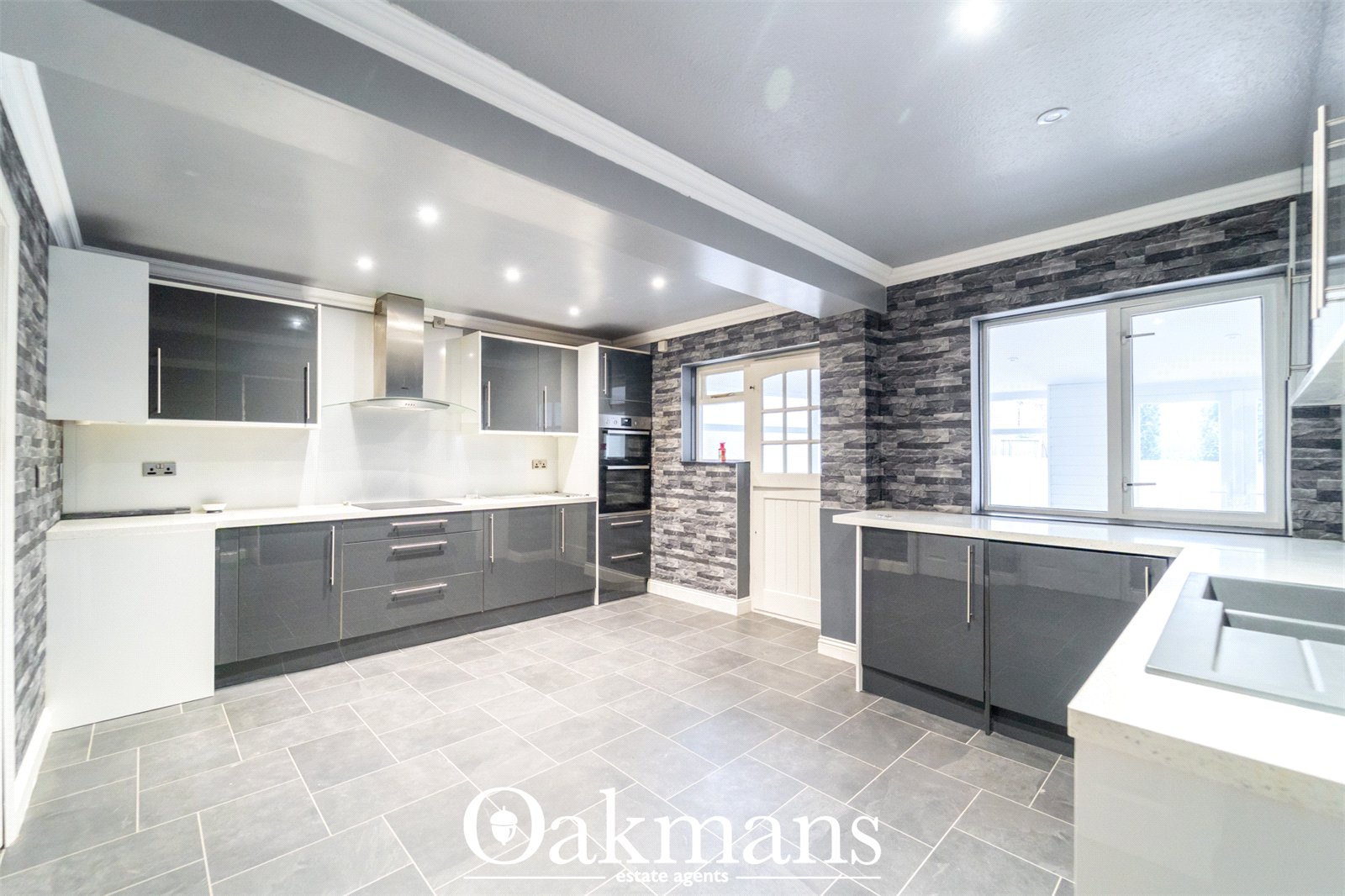 Cotswold Way, Bromsgrove, B61