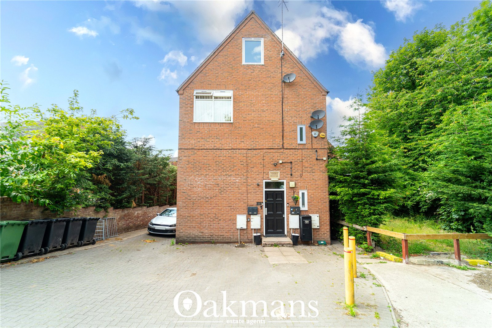 Paradise Row, Worcestershire, B60