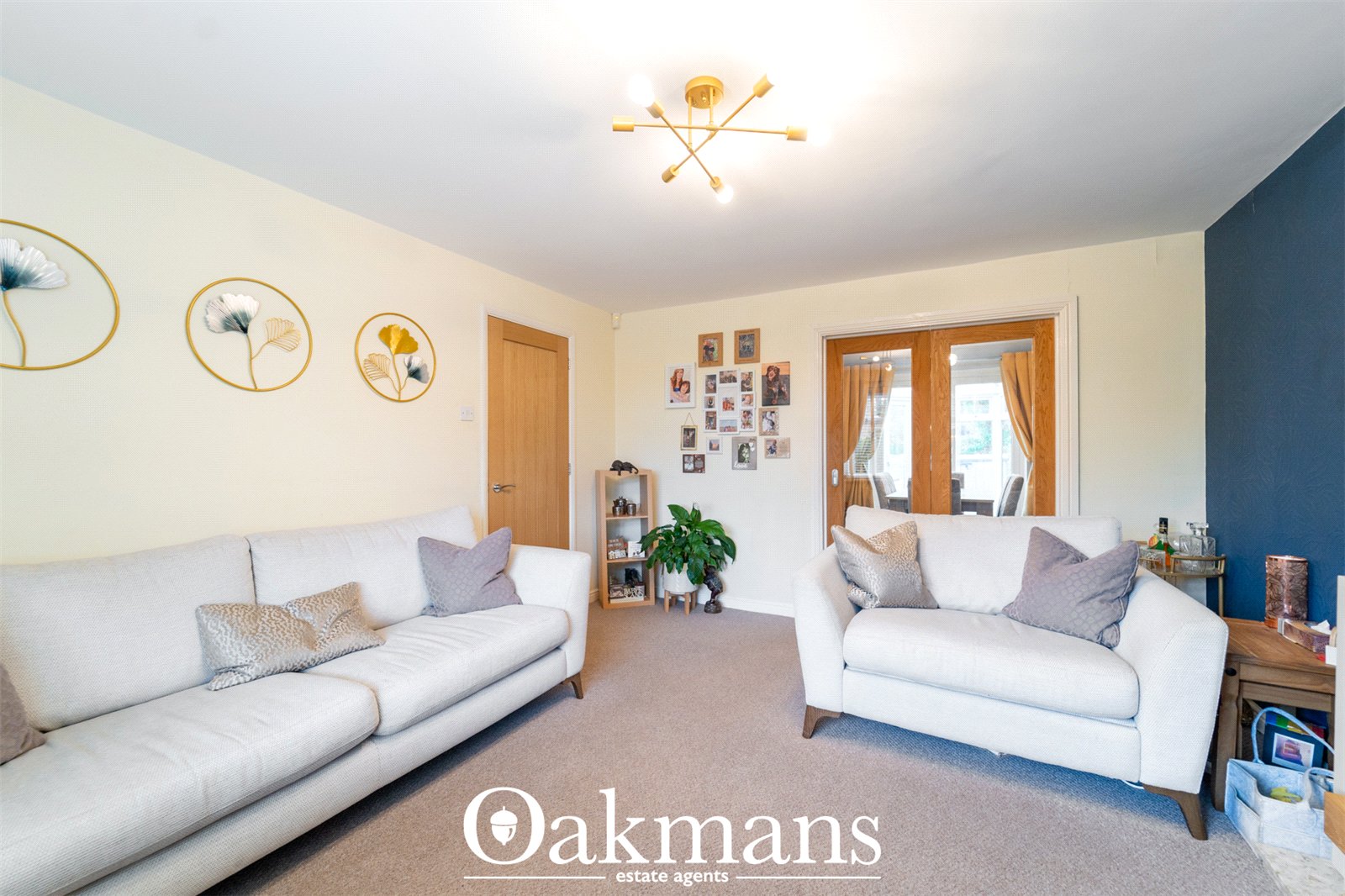 Guys Walk, Bromsgrove, B61