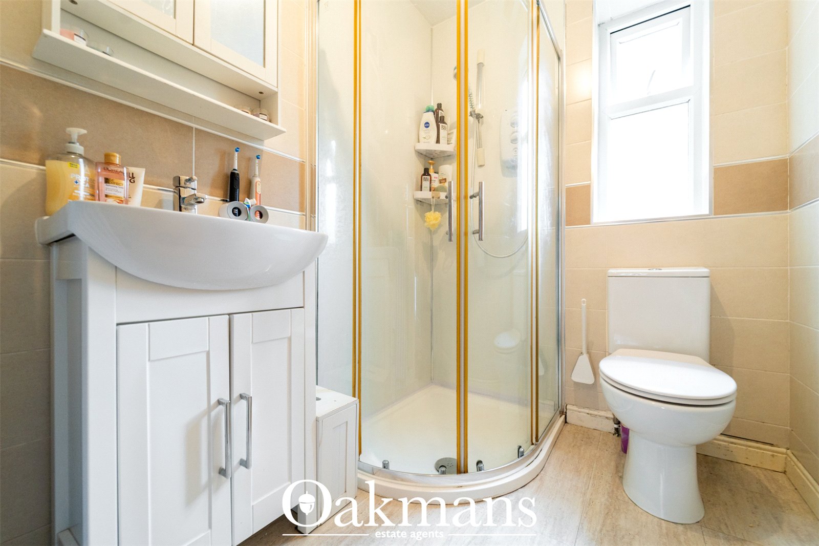 Guys Walk, Bromsgrove, B61