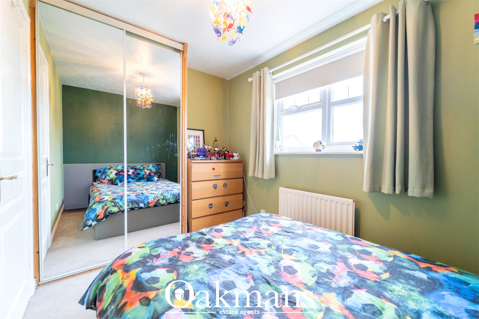 Guys Walk, Bromsgrove, B61