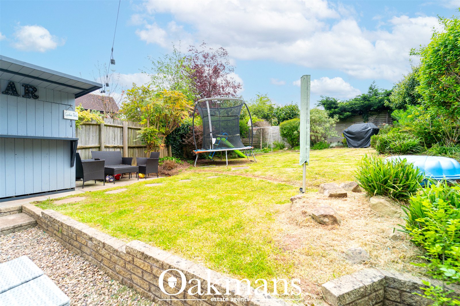 Guys Walk, Bromsgrove, B61